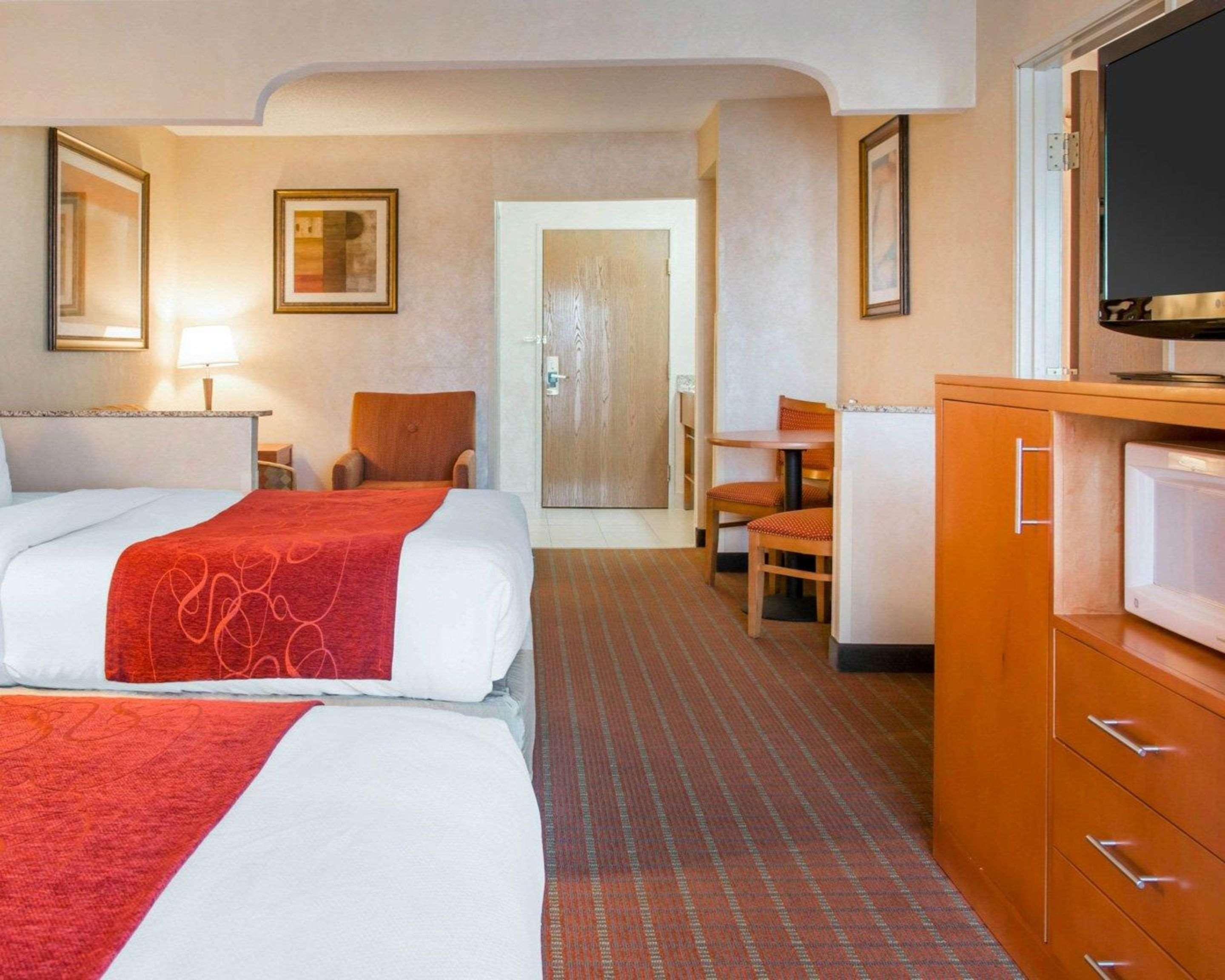 Comfort Suites Auburn Hills-Detroit Ngoại thất bức ảnh