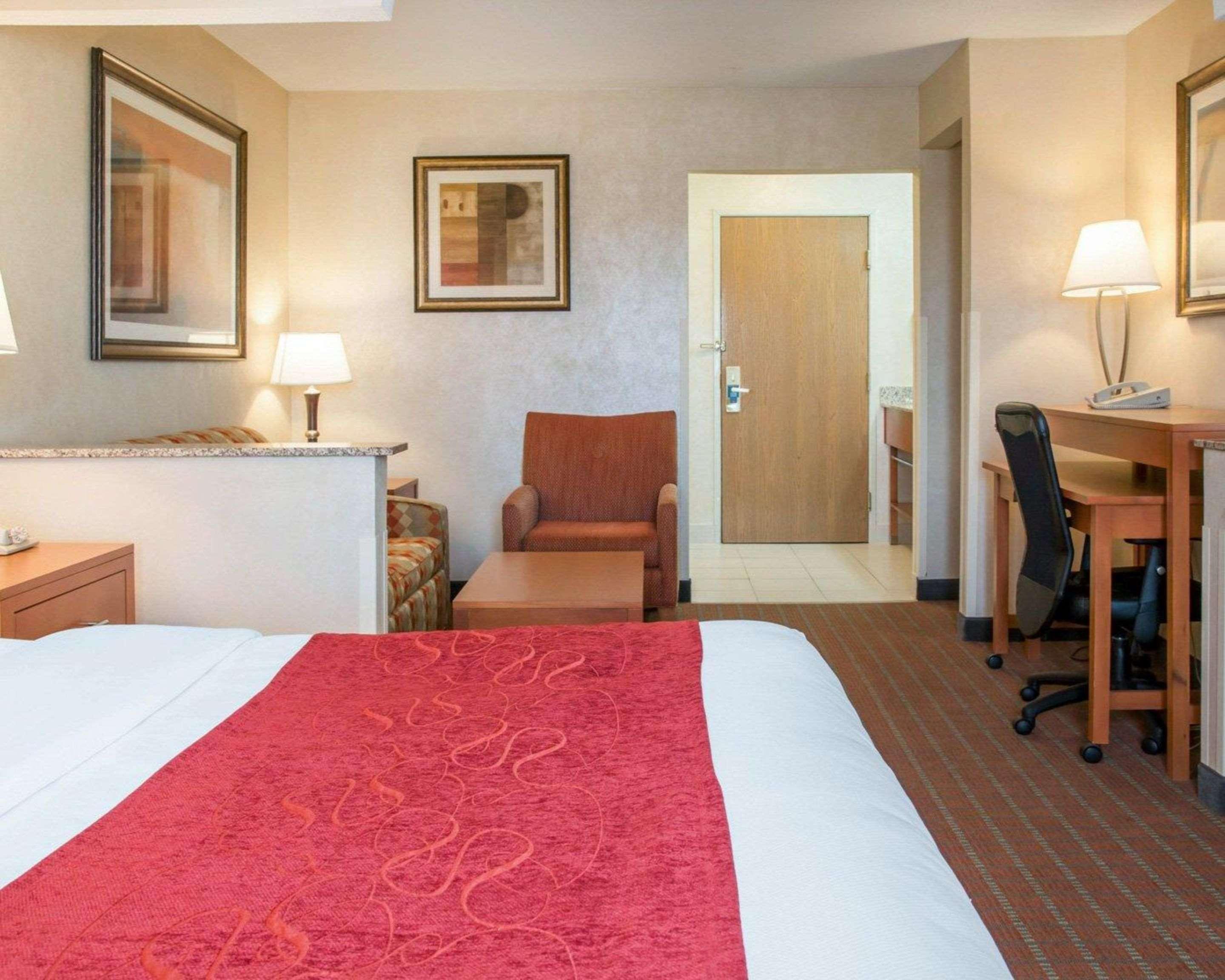 Comfort Suites Auburn Hills-Detroit Ngoại thất bức ảnh