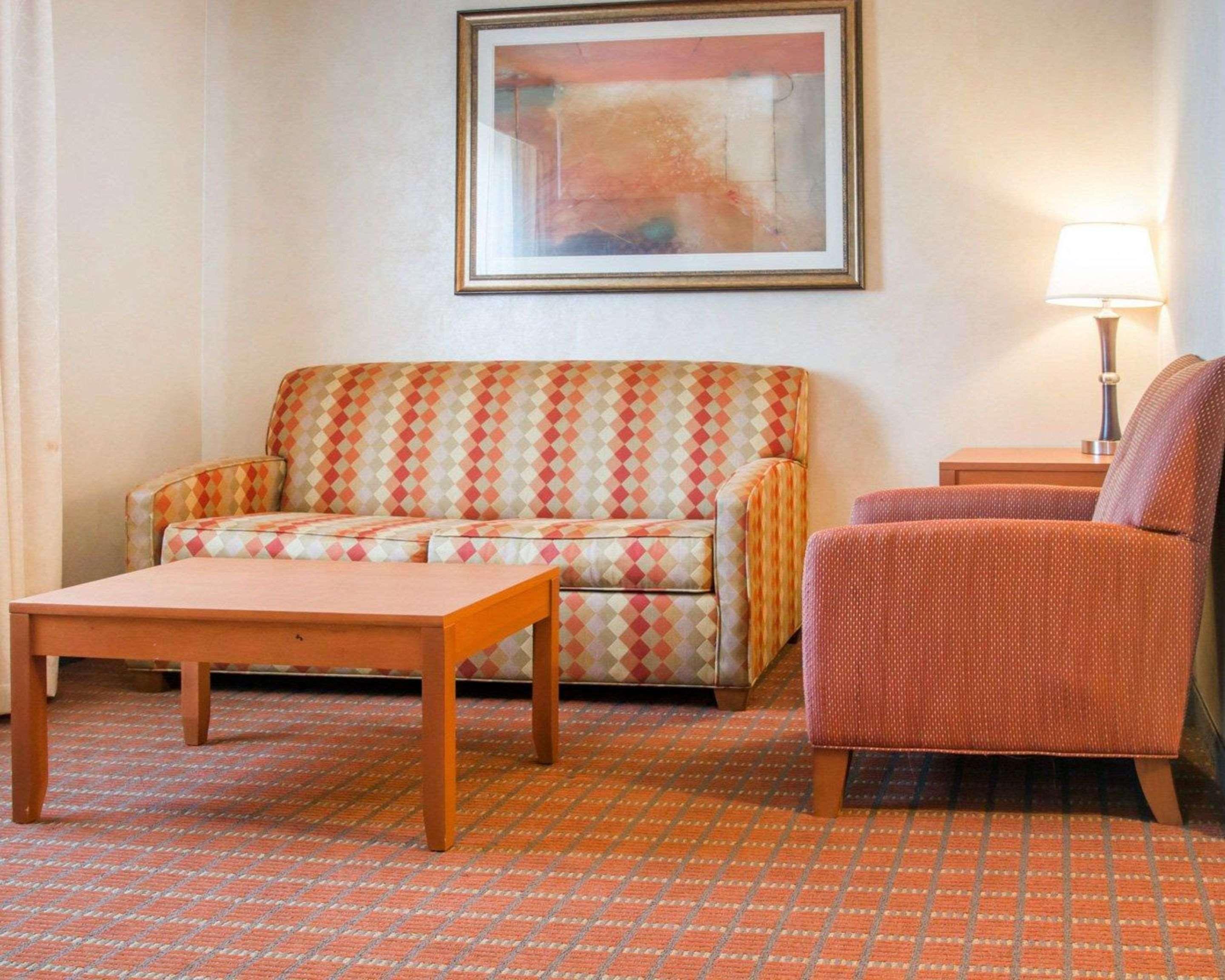 Comfort Suites Auburn Hills-Detroit Ngoại thất bức ảnh