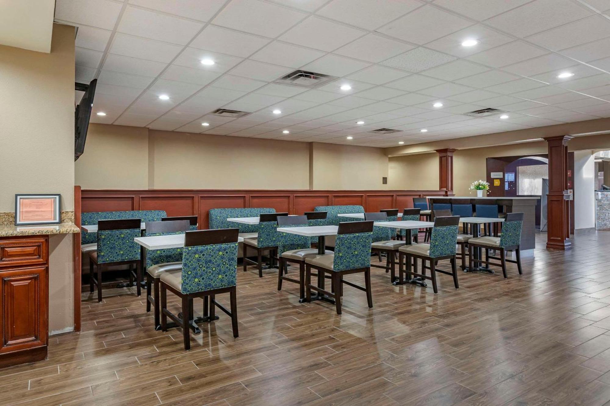 Comfort Suites Auburn Hills-Detroit Ngoại thất bức ảnh