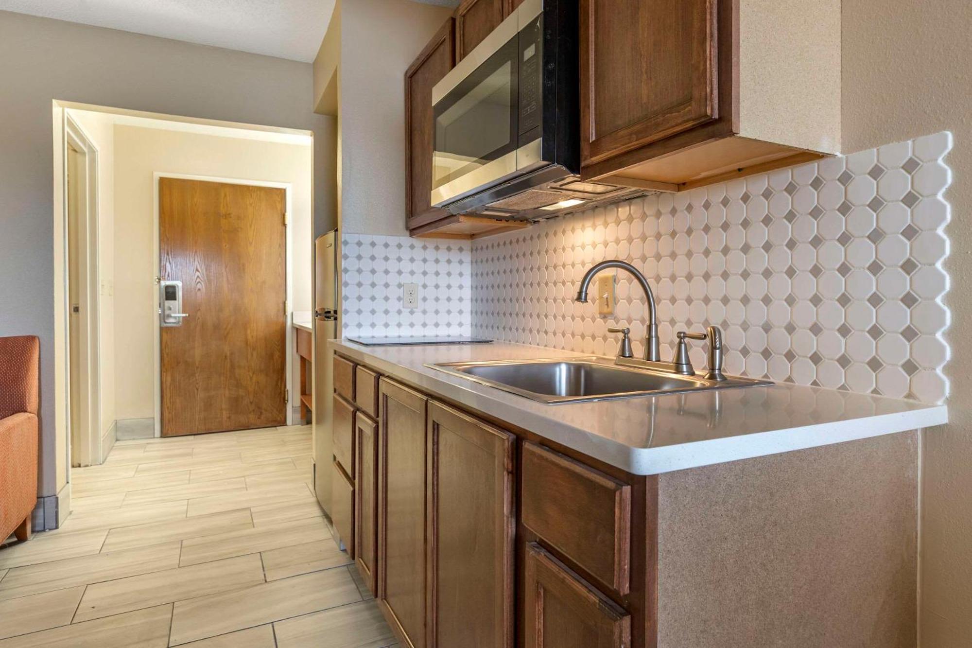 Comfort Suites Auburn Hills-Detroit Ngoại thất bức ảnh