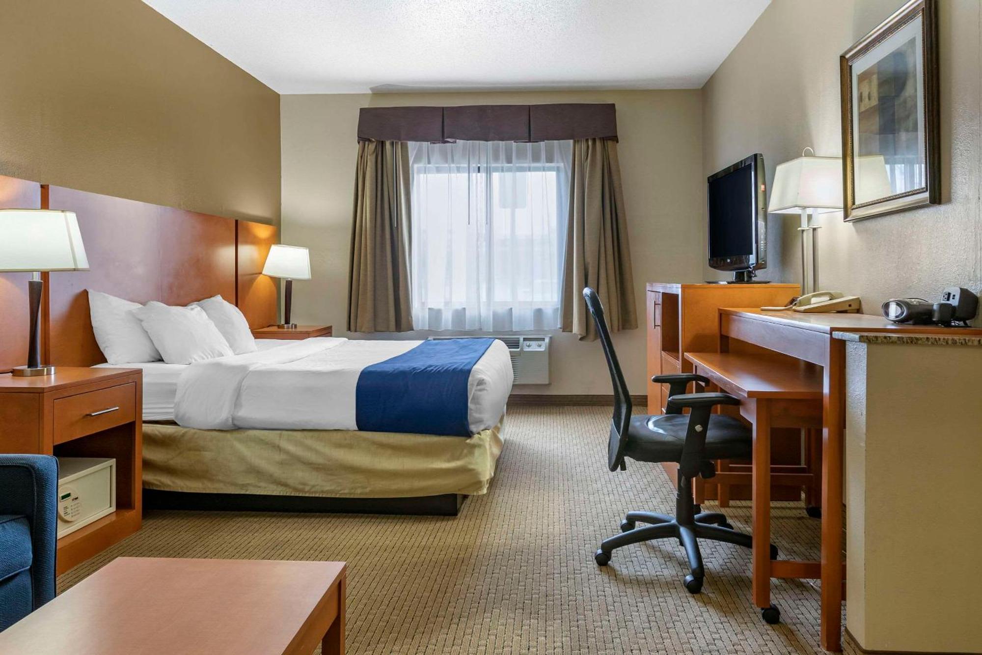 Comfort Suites Auburn Hills-Detroit Ngoại thất bức ảnh