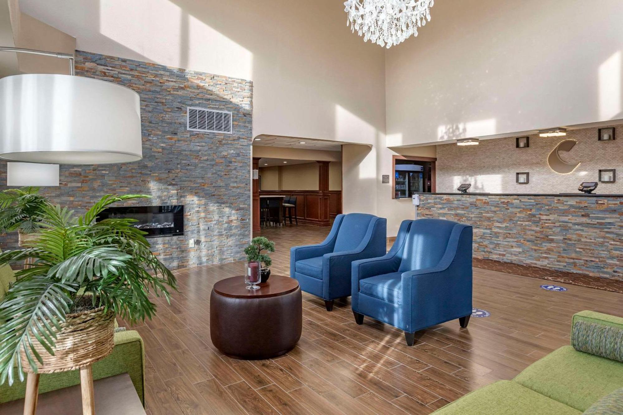 Comfort Suites Auburn Hills-Detroit Ngoại thất bức ảnh