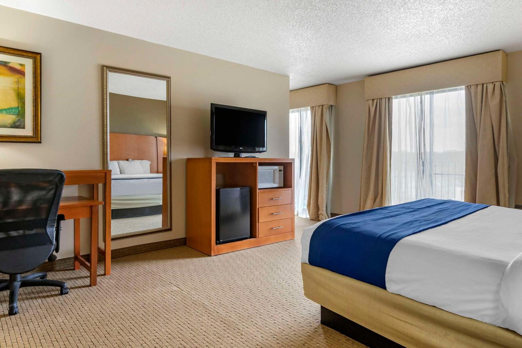 Comfort Suites Auburn Hills-Detroit Ngoại thất bức ảnh